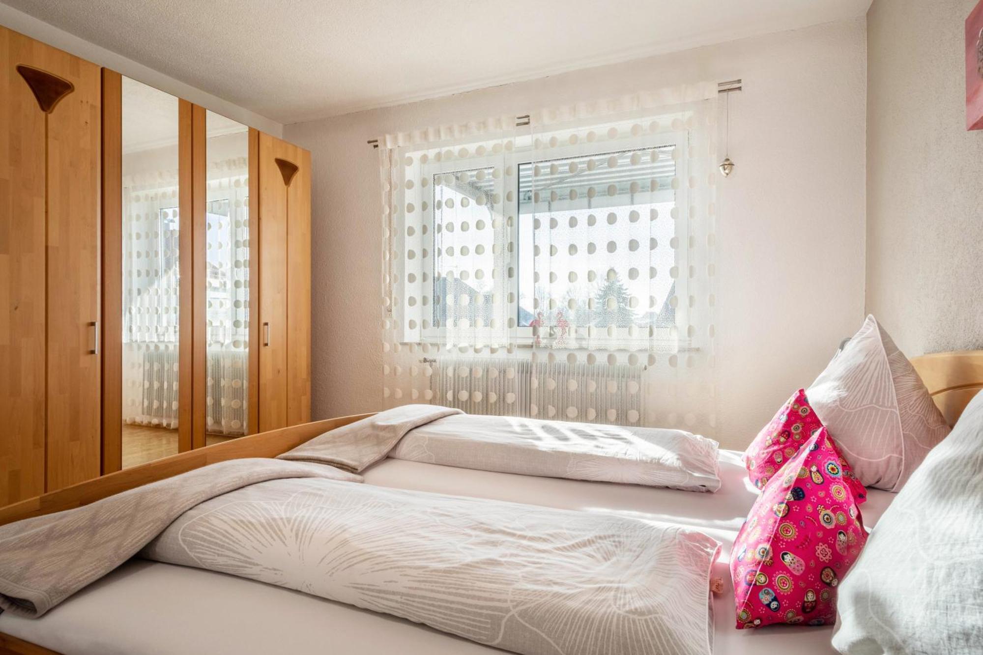 Ferienwohnung Lichtblick フリードリヒスハーフェン エクステリア 写真